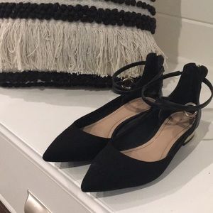 Aldo Black Pointed Toe Flats